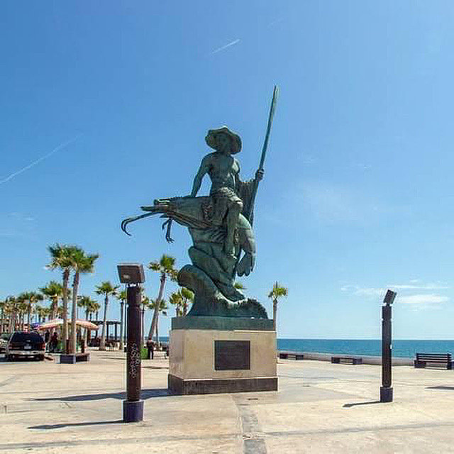 El Pescador del Malecon | Fisherman