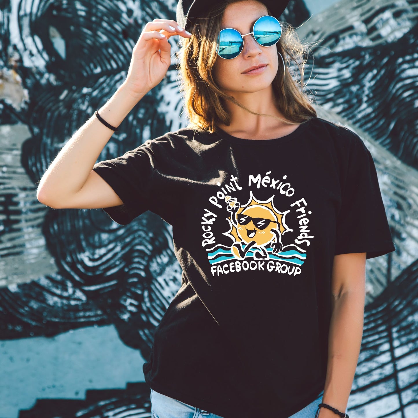 Sunny Day Rocky Point México Friends Unisex T-shirt