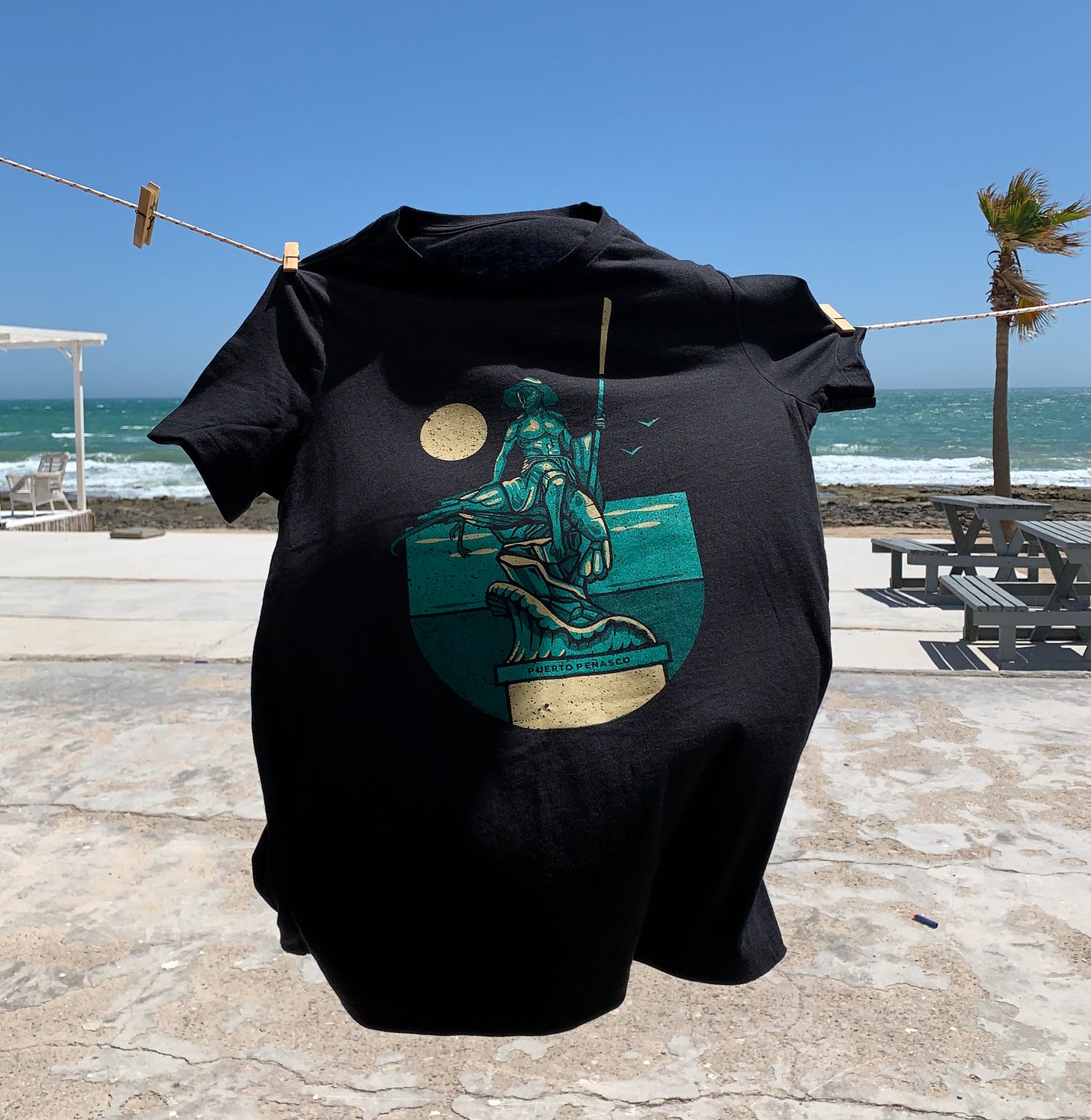 Original The Fisherman black tee