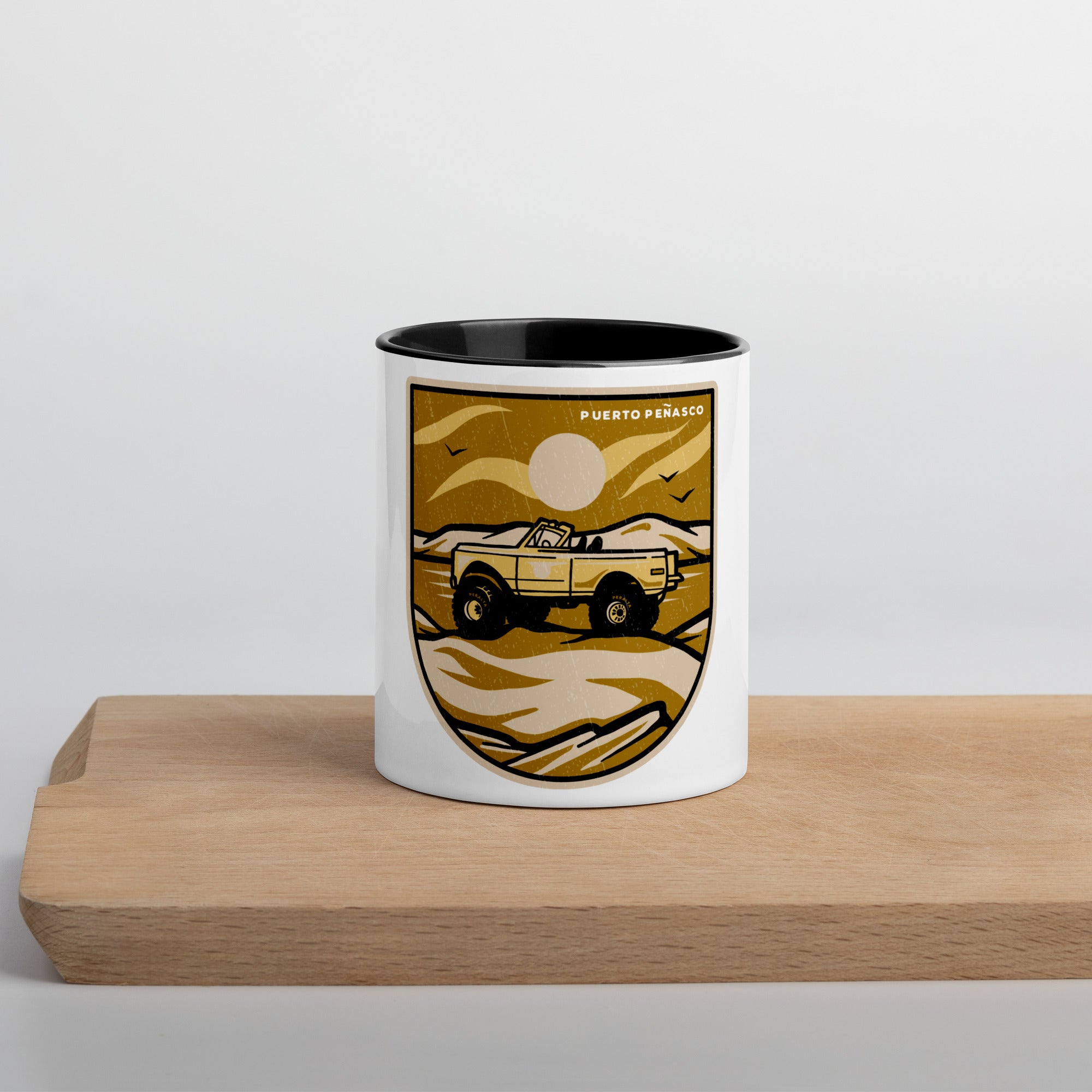 La Blazer Amarilla Mug with Color Inside